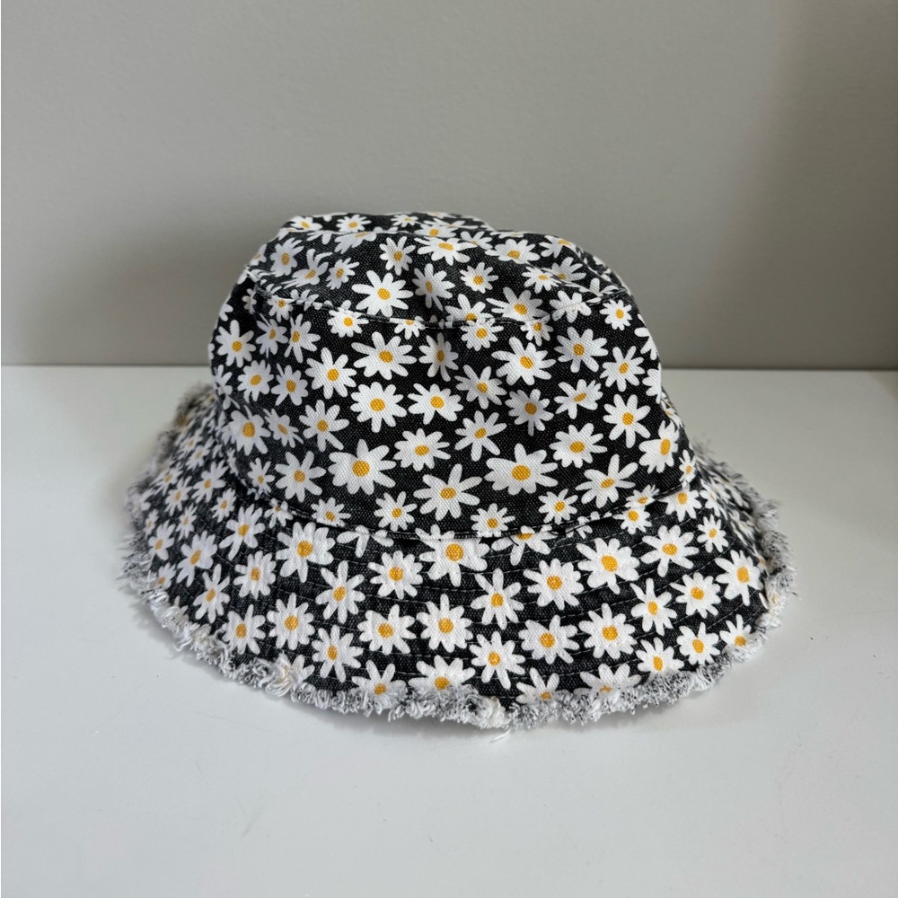 Daisy Print Reversible Bucket Hat with Distressed Trim